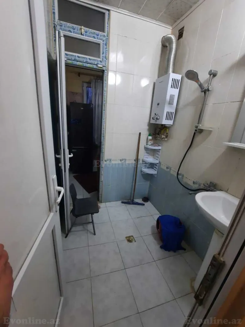 Kirayə verilir 2 otaqlı Mənzil Köhnə tikili 50 m² 4-cü mikrorayon - şəkil 8