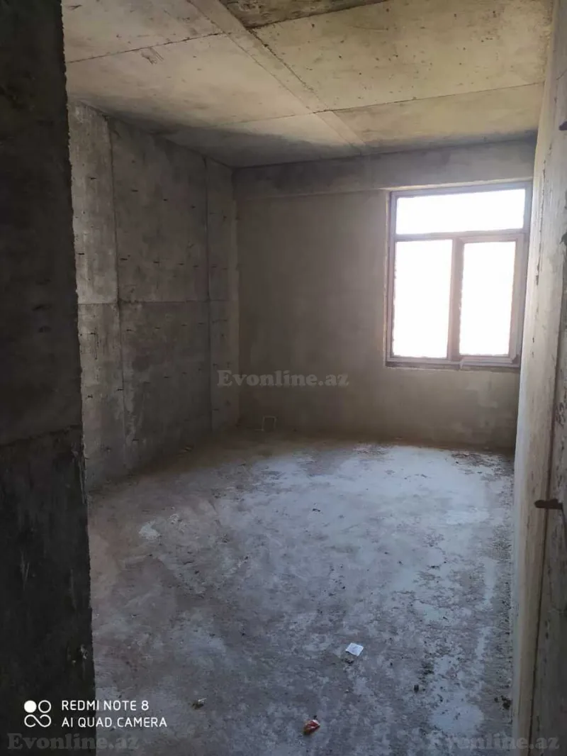 3 otaqlı Mənzil 94 m² 8-ci kilometr Satılır