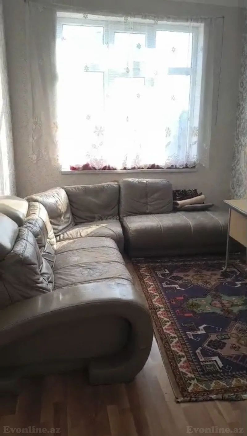 Kirayə verilir 2 otaqlı Mənzil Köhnə tikili 40 m² Xırdalan