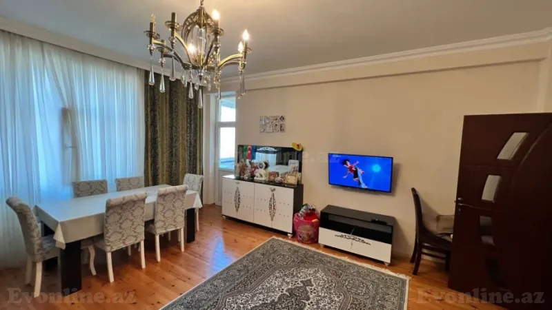 2 otaqlı Mənzil 90 m² Neftçilər m. Satılır
