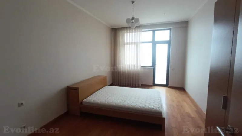 Satılır 4 otaqlı Mənzil Yeni tikili 210 m² Yasamal r. - şəkil 5