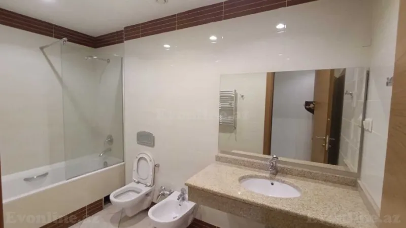 Satılır 4 otaqlı Mənzil Yeni tikili 210 m² Yasamal r. - şəkil 10