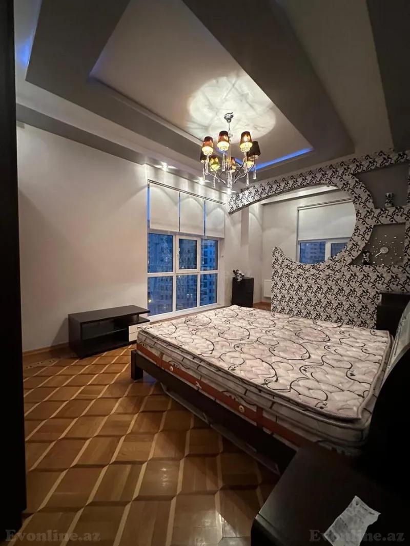 Satılır 4 otaqlı Mənzil Yeni tikili 180 m² Gənclik m. - şəkil 6