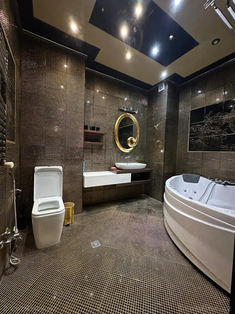 Satılır 4 otaqlı Mənzil Yeni tikili 180 m² Gənclik m. - şəkil 12