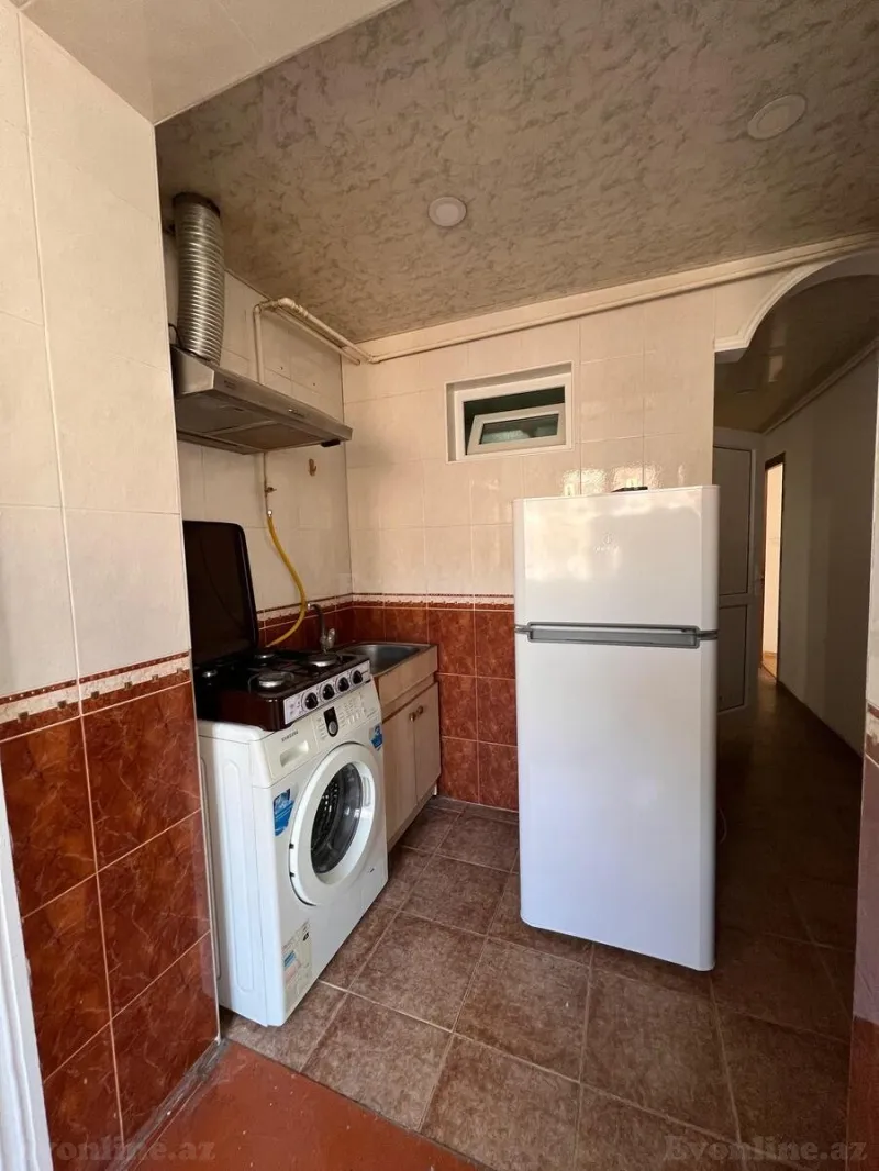Kirayə verilir 3 otaqlı Mənzil Köhnə tikili 70 m² İnşaatçılar m. - şəkil 13