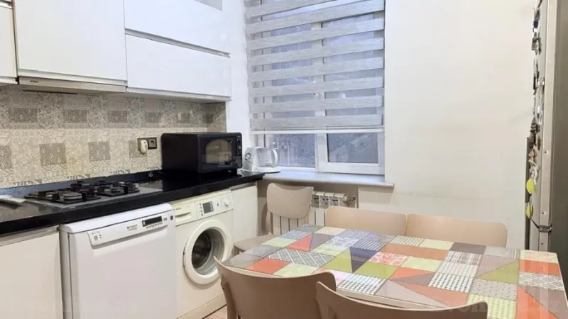 Satılır 3 otaqlı Mənzil Köhnə tikili 75 m² Nizami m. - şəkil 5