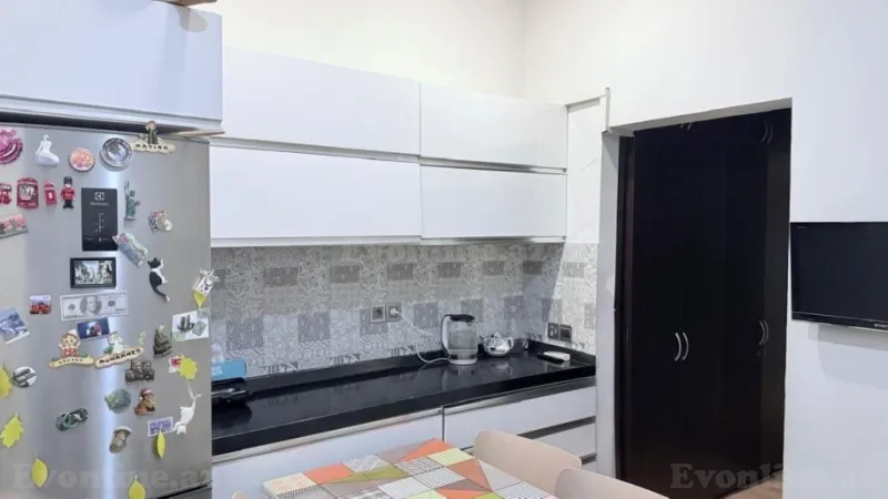 Satılır 3 otaqlı Mənzil Köhnə tikili 75 m² Nizami m. - şəkil 6
