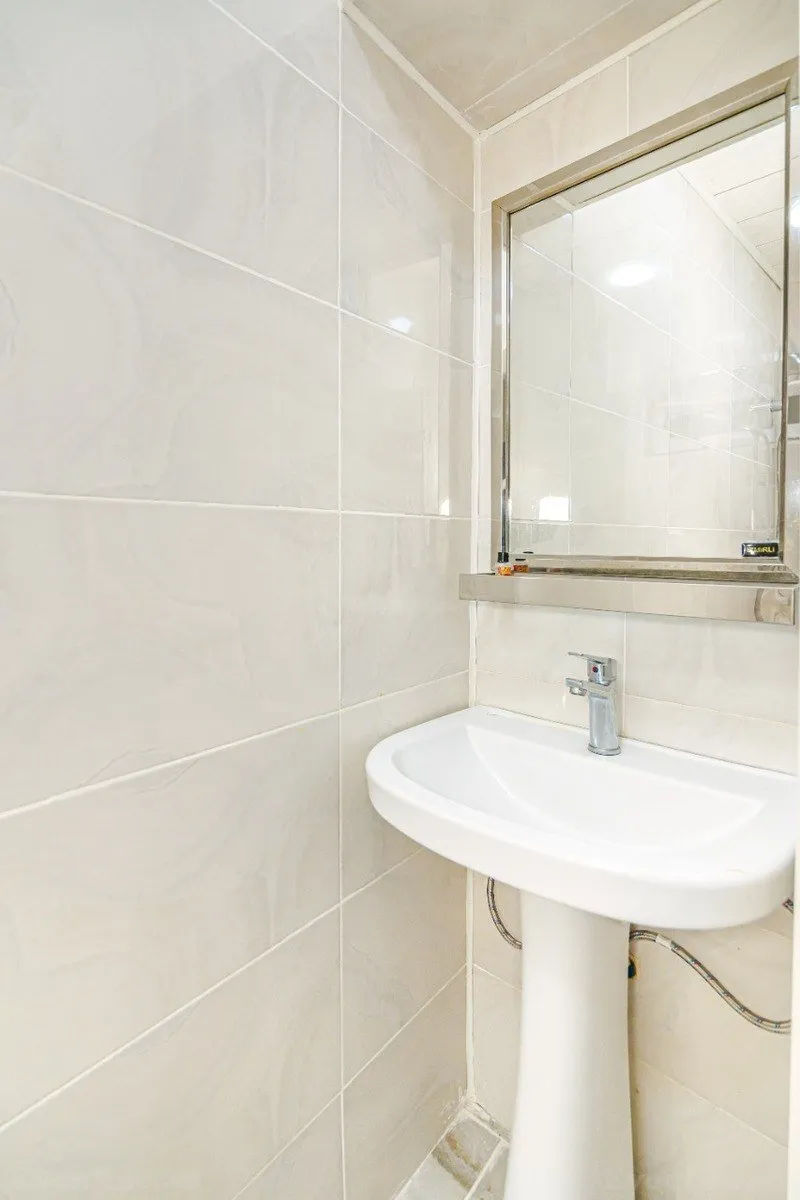 Kirayə verilir 2 otaqlı Mənzil Köhnə tikili 50 m² Sahil m. - şəkil 6