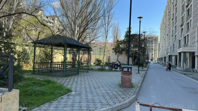 Kirayə verilir 4 otaqlı Mənzil Köhnə tikili 100 m² Xətai r.