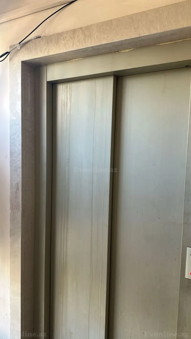 Kirayə verilir 4 otaqlı Mənzil Köhnə tikili 100 m² Xətai r. - şəkil 11