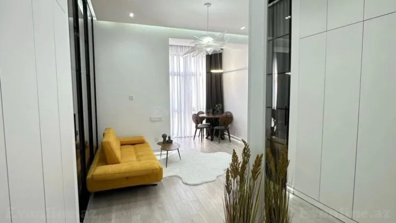 Kirayə verilir 2 otaqlı Mənzil Yeni tikili 50 m² 8 Noyabr m.