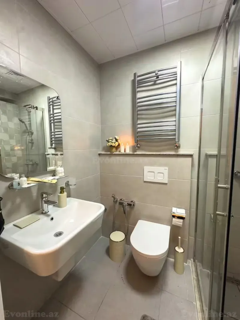 Kirayə verilir 2 otaqlı Mənzil Yeni tikili 70 m² İnşaatçılar m. - şəkil 8