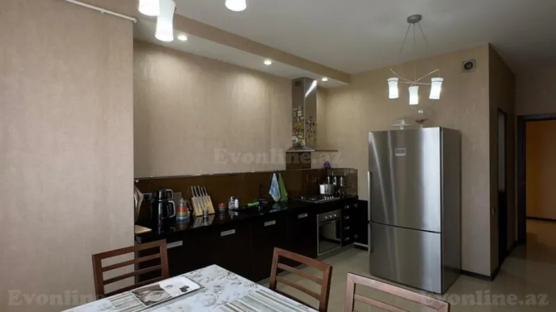 Satılır 4 otaqlı Mənzil Yeni tikili 180 m² İnşaatçılar m. - şəkil 13