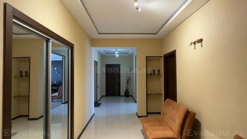 Satılır 4 otaqlı Mənzil Yeni tikili 180 m² İnşaatçılar m. - şəkil 15