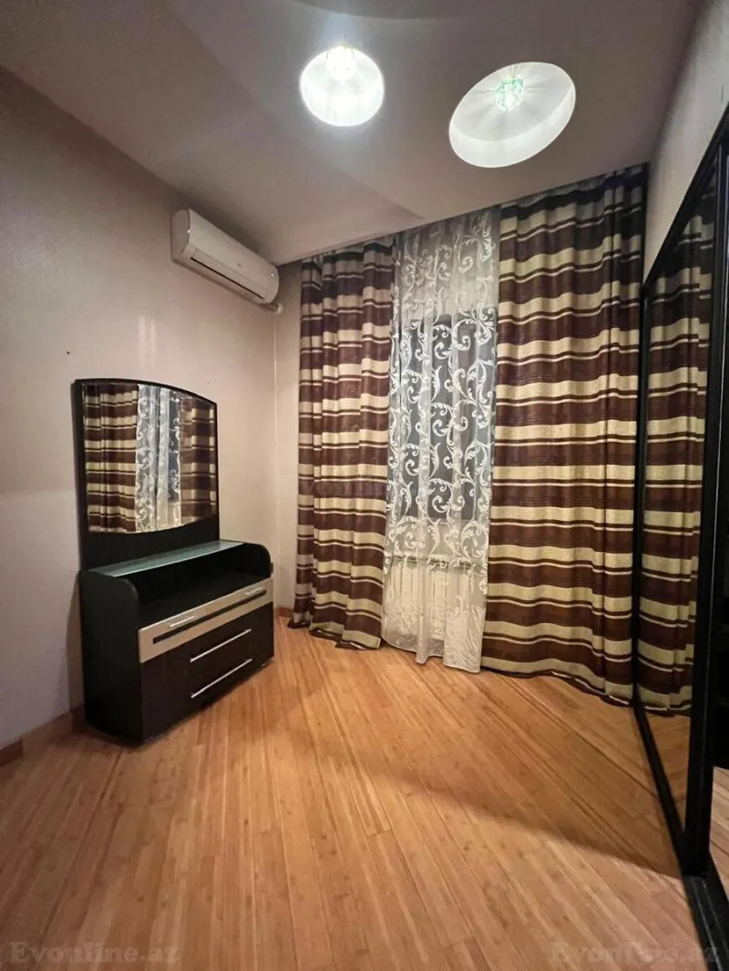 Satılır 3 otaqlı Mənzil Köhnə tikili 100 m² İçərişəhər m. - şəkil 9