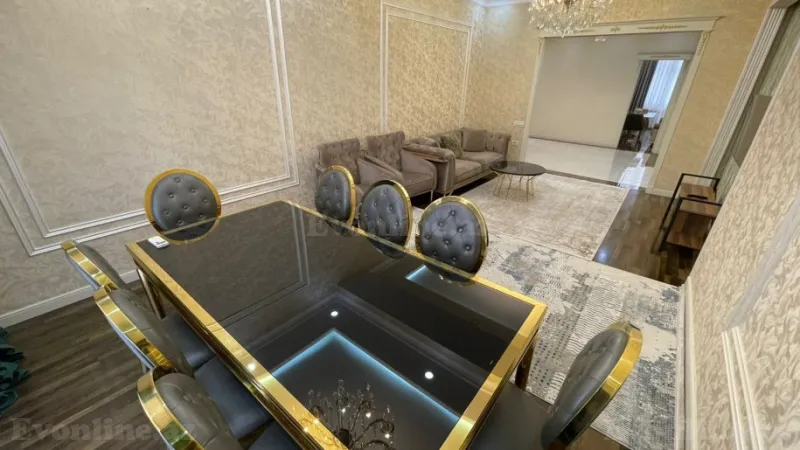 Satılır 3 otaqlı Mənzil Yeni tikili 177 m² Elmlər Akademiyası m.