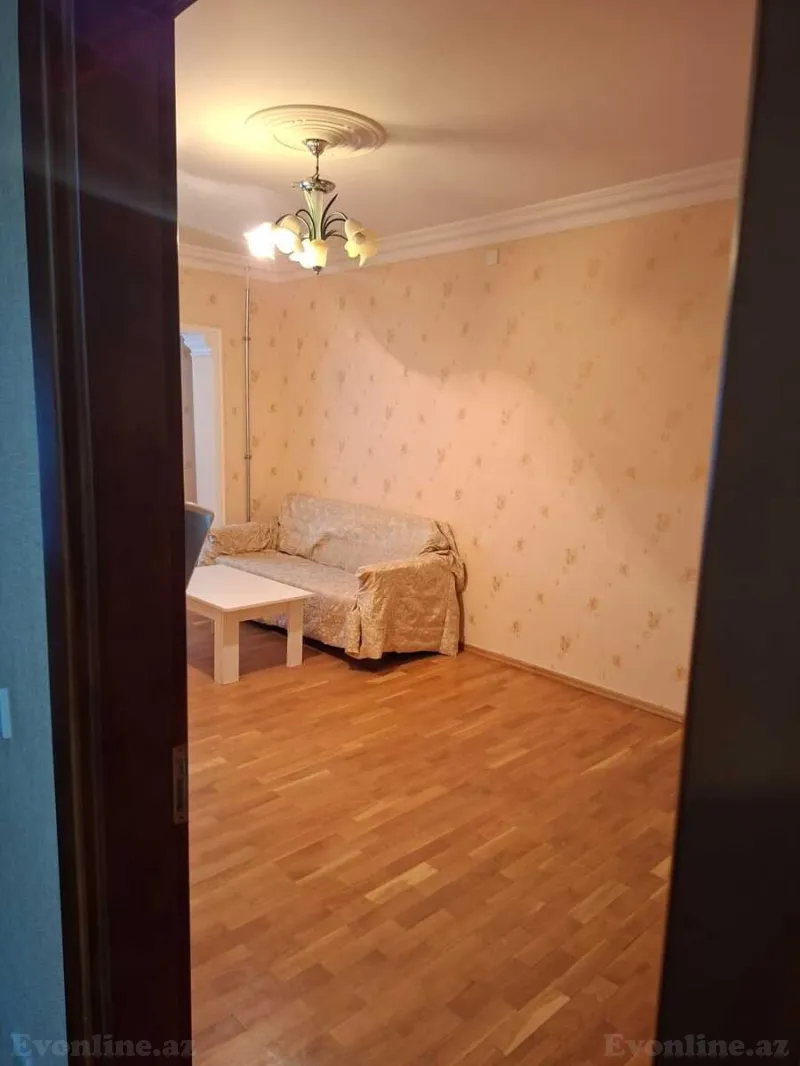 2 otaqlı Mənzil 50 m² 9-cu mikrorayon Kirayə verilir