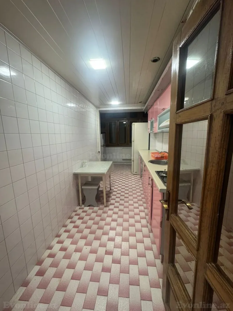 Kirayə verilir 3 otaqlı Mənzil Köhnə tikili 90 m² 28 May m. - şəkil 11