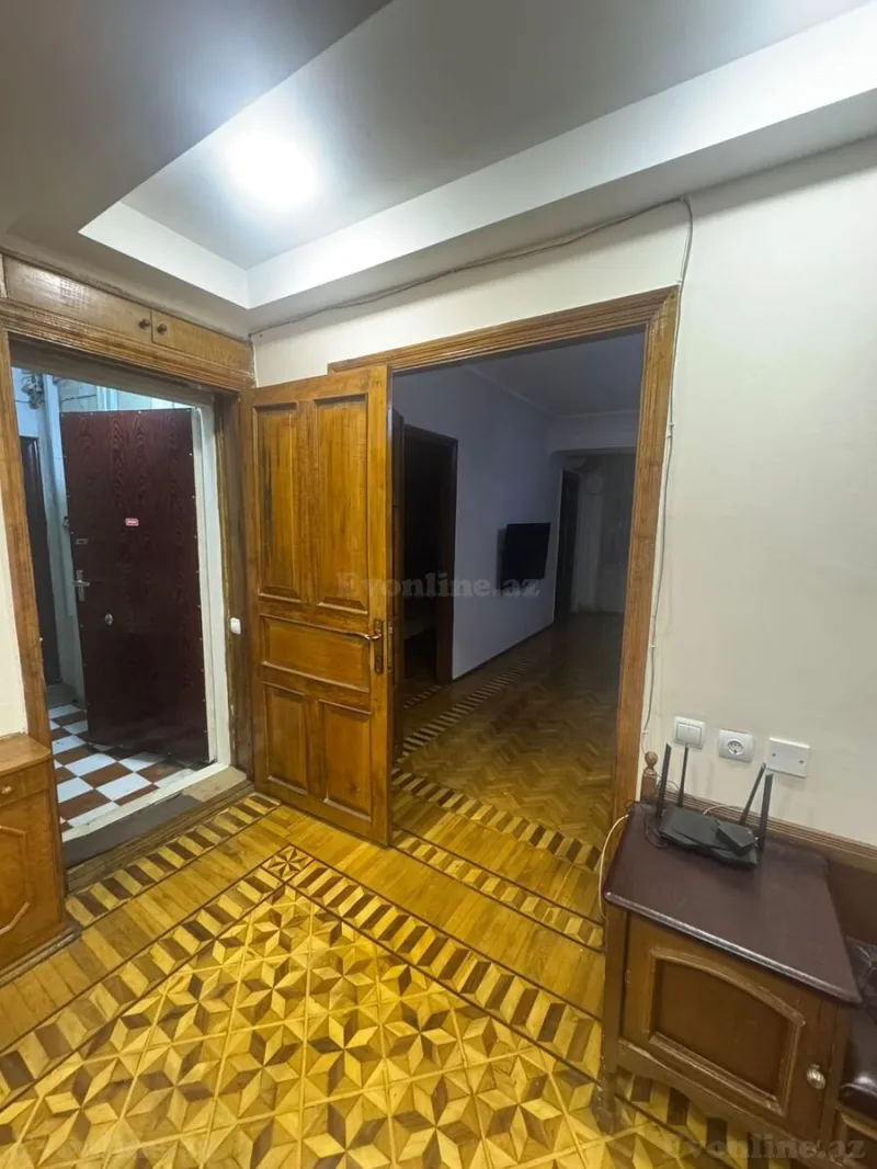 Kirayə verilir 3 otaqlı Mənzil Köhnə tikili 90 m² 28 May m. - şəkil 15