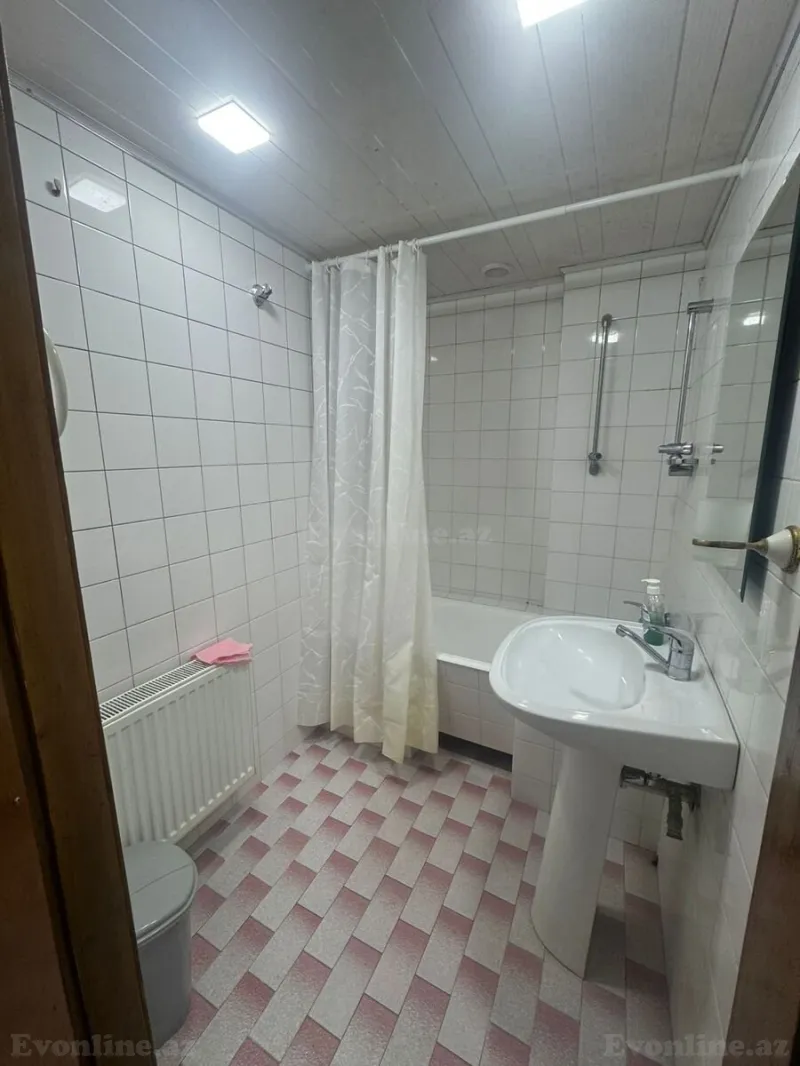 Kirayə verilir 3 otaqlı Mənzil Köhnə tikili 90 m² 28 May m. - şəkil 16