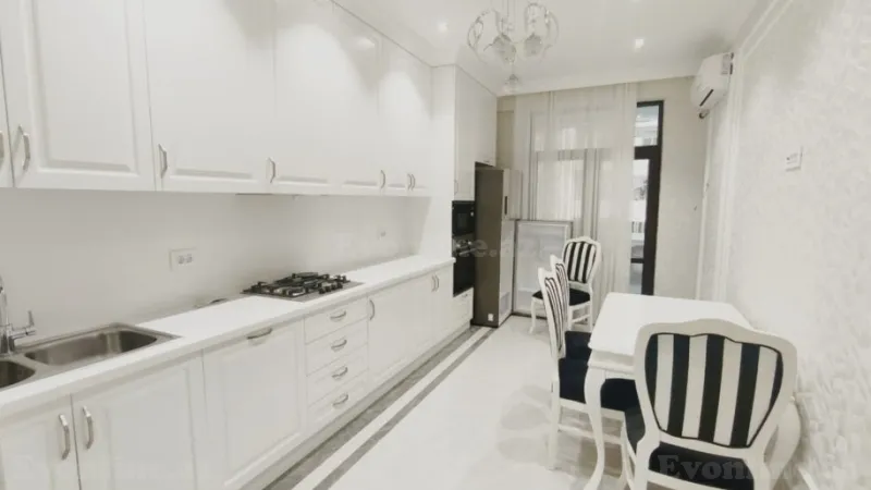 Kirayə verilir 4 otaqlı Mənzil Yeni tikili 200 m² Nəsimi r. - şəkil 5