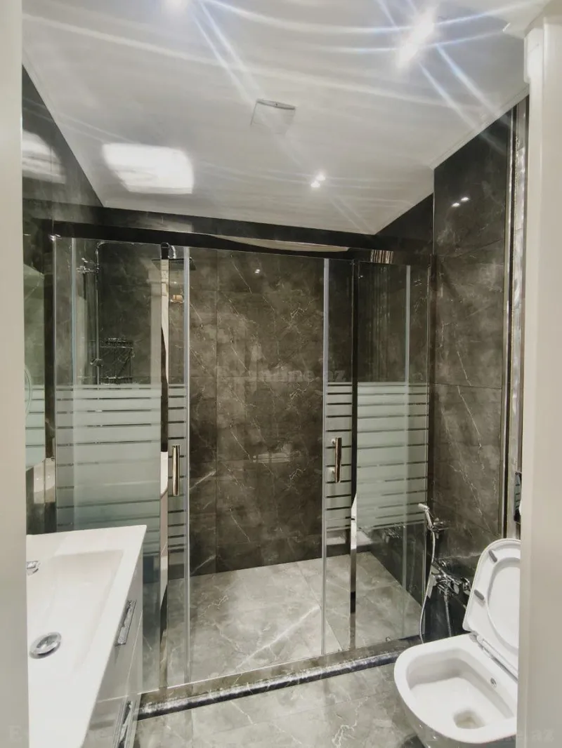 Kirayə verilir 4 otaqlı Mənzil Yeni tikili 200 m² Nəsimi r. - şəkil 12