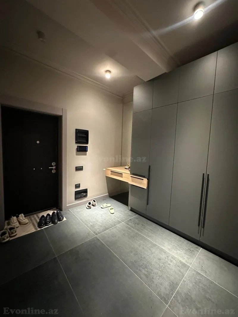 Satılır 5 otaqlı Mənzil Yeni tikili 220 m² Gənclik m. - şəkil 5