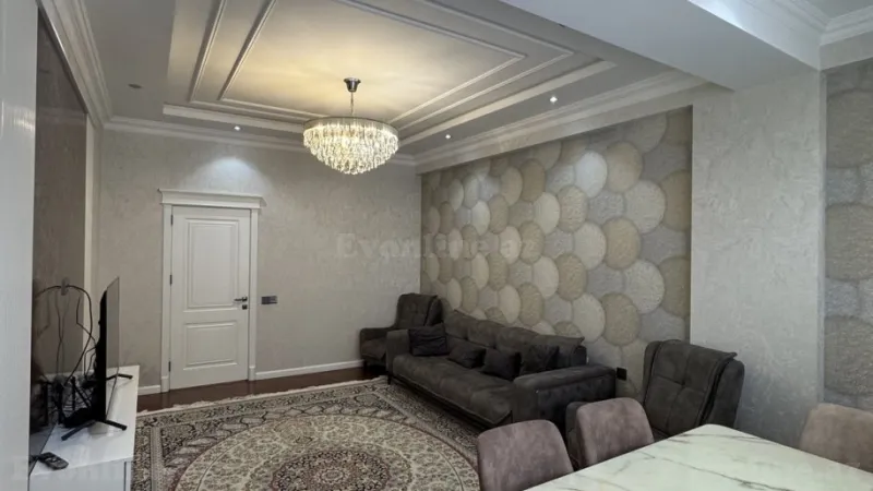 Satılır 3 otaqlı Mənzil Yeni tikili 117 m² Gənclik m. - şəkil 2