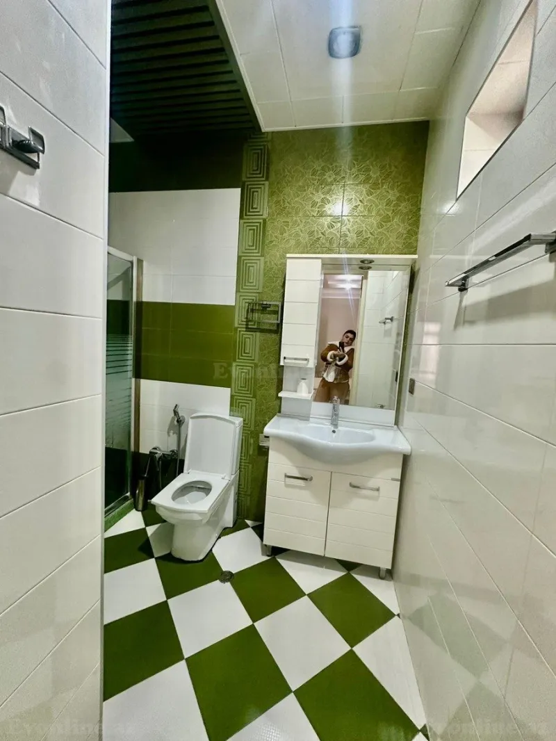 Kirayə verilir 4 otaqlı Mənzil Yeni tikili 180 m² Sahil m. - şəkil 20