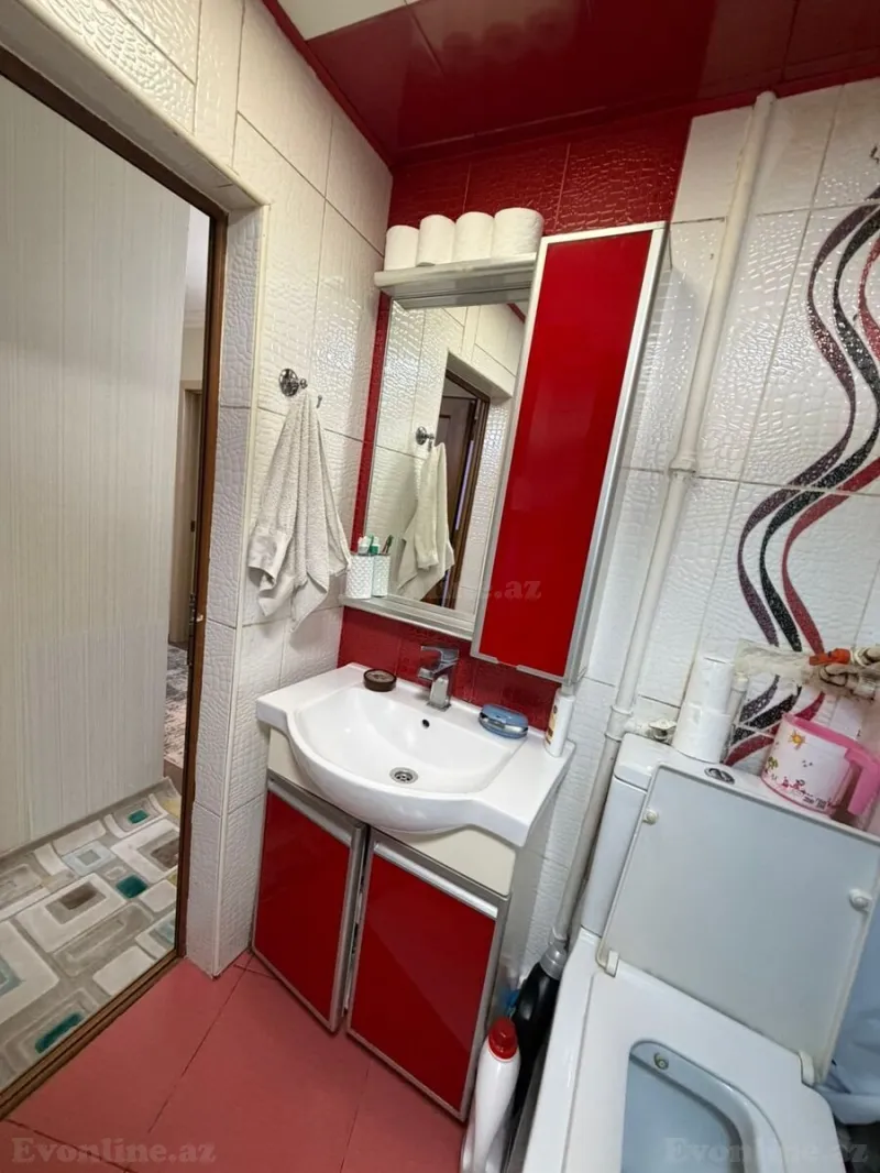 Satılır 3 otaqlı Mənzil Köhnə tikili 70 m² Yasamal - şəkil 14