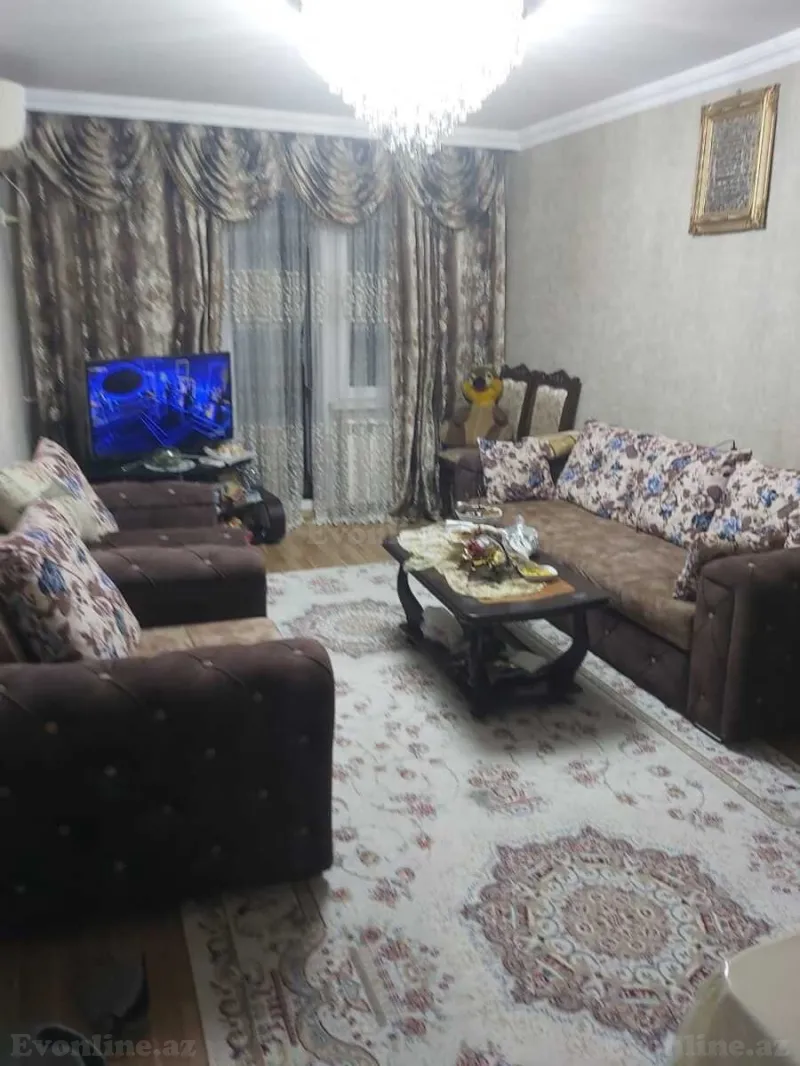 2 otaqlı Mənzil 65 m² Neftçilər m. Satılır
