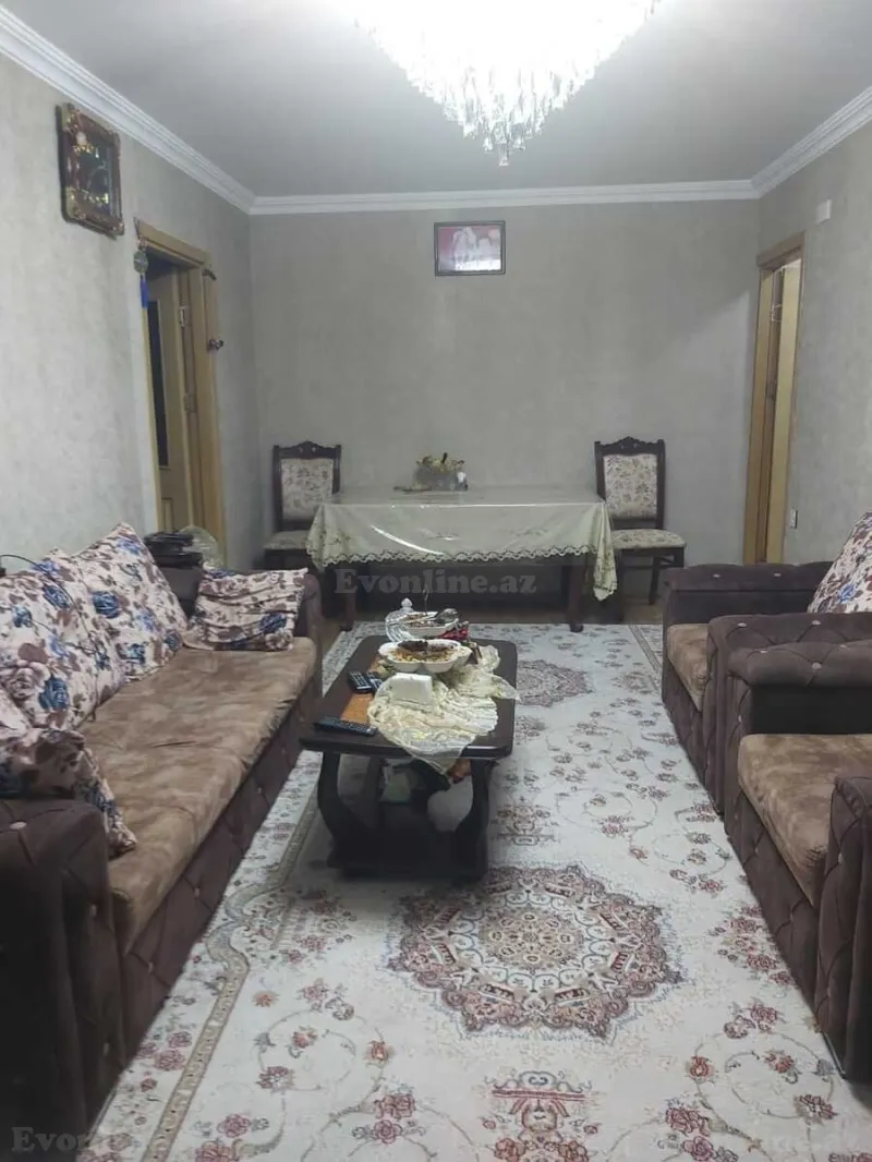 Satılır 2 otaqlı Mənzil Köhnə tikili 65 m² Neftçilər m. - şəkil 2