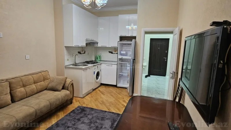 2 otaqlı Mənzil 42 m² Qara Qarayev m. Satılır