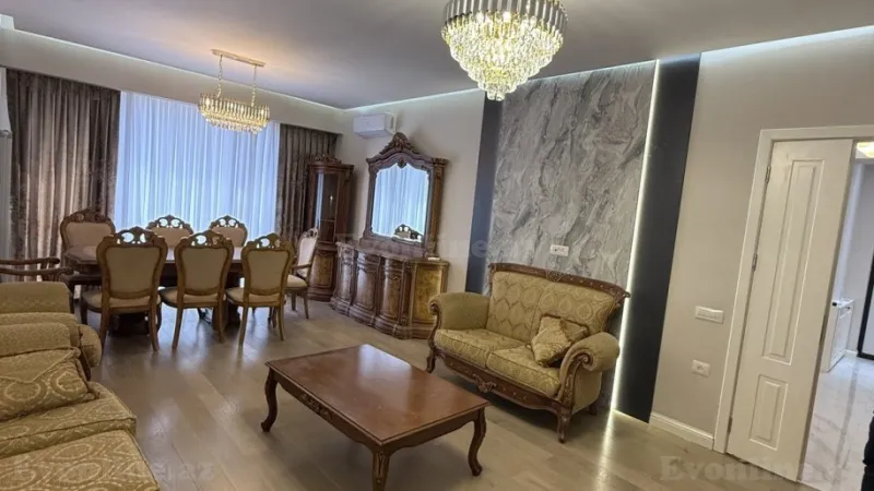 4 otaqlı Mənzil 130 m² Bakmil m. Kirayə verilir