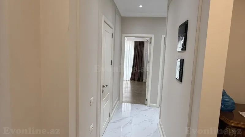 Kirayə verilir 4 otaqlı Mənzil Yeni tikili 130 m² Bakmil m. - şəkil 11