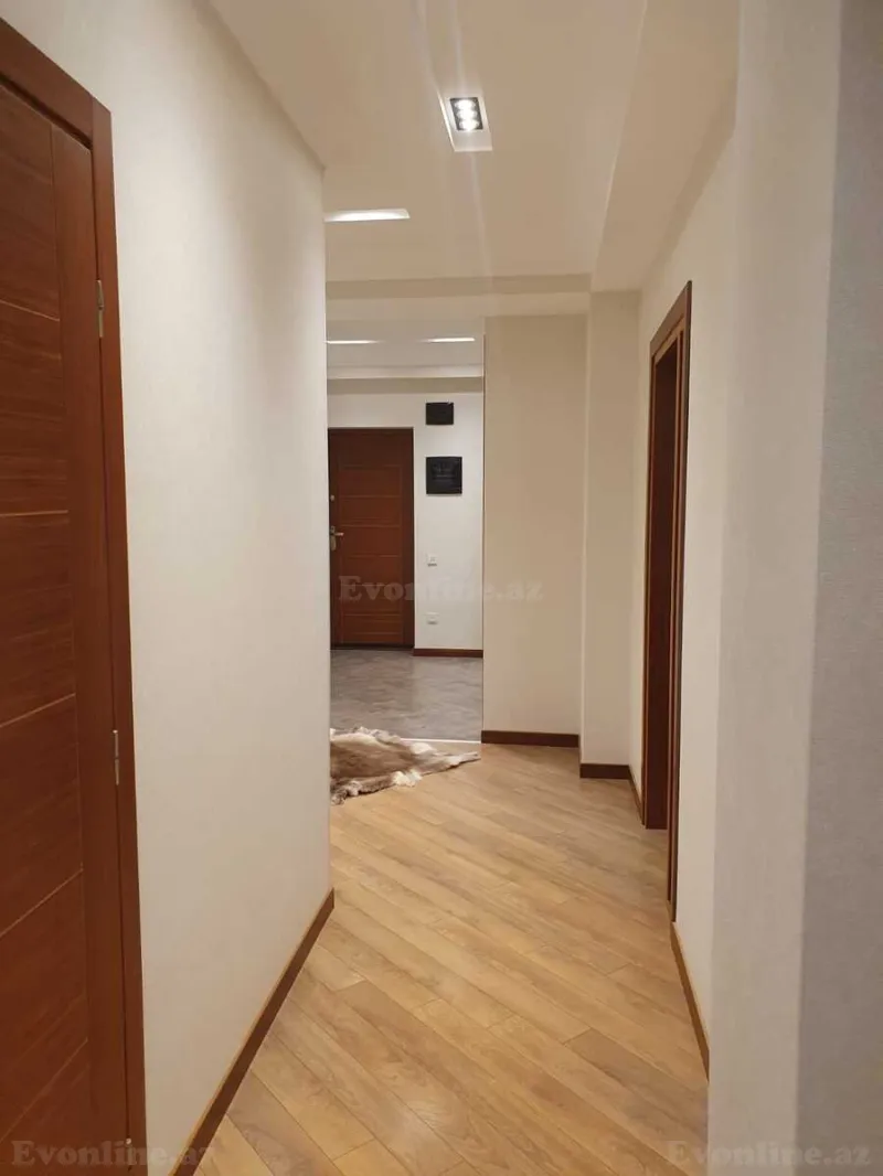 Satılır 4 otaqlı Mənzil Yeni tikili 130 m² Memar Əcəmi m. - şəkil 12