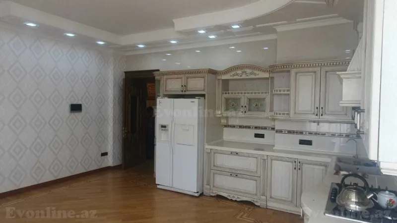 Satılır 4 otaqlı Mənzil Yeni tikili 230 m² Gənclik m. - şəkil 3