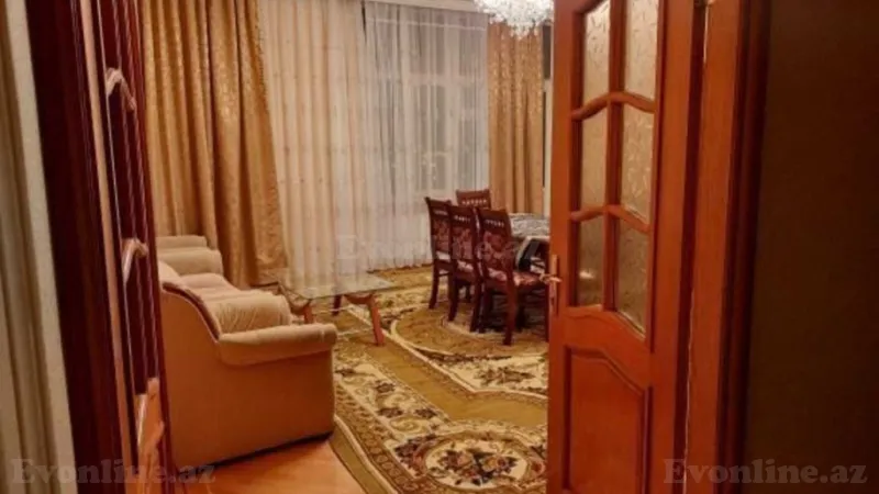 Kirayə verilir 3 otaqlı Mənzil Yeni tikili 130 m² Gənclik m. - şəkil 4