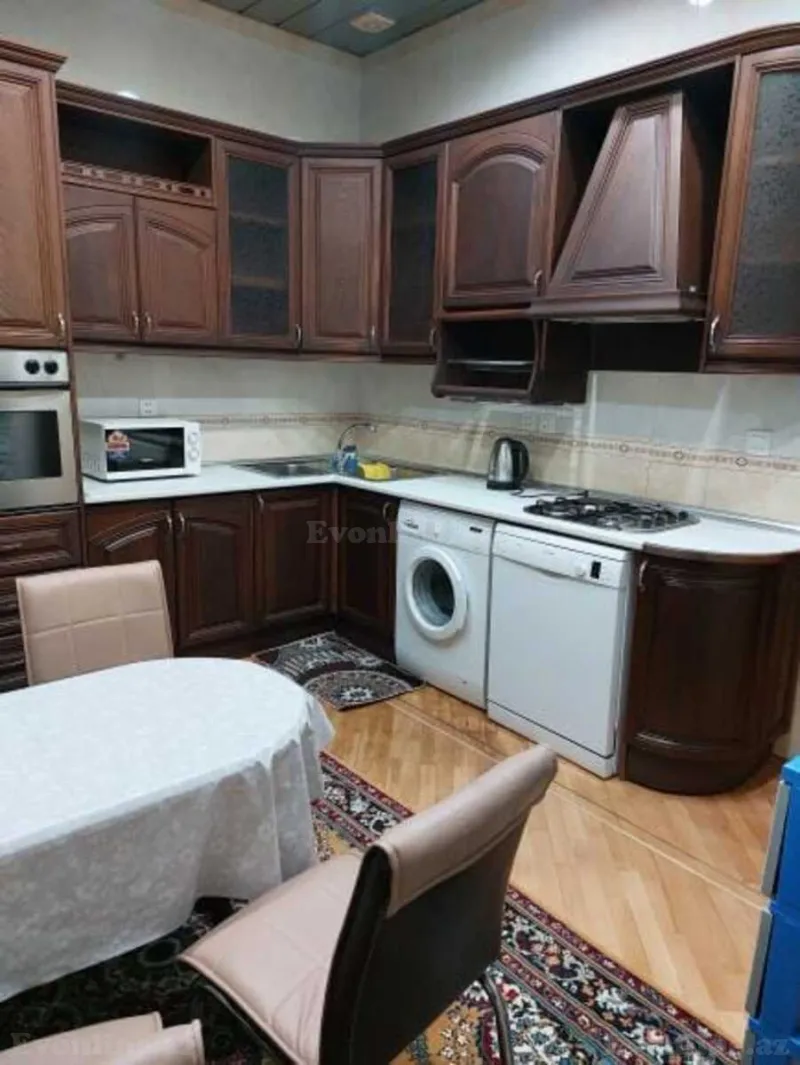 Kirayə verilir 3 otaqlı Mənzil Yeni tikili 130 m² Gənclik m. - şəkil 14