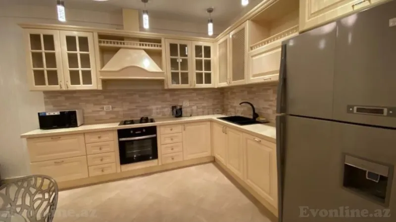 Kirayə verilir 5 otaqlı Mənzil Yeni tikili 220 m² Nizami m. - şəkil 10