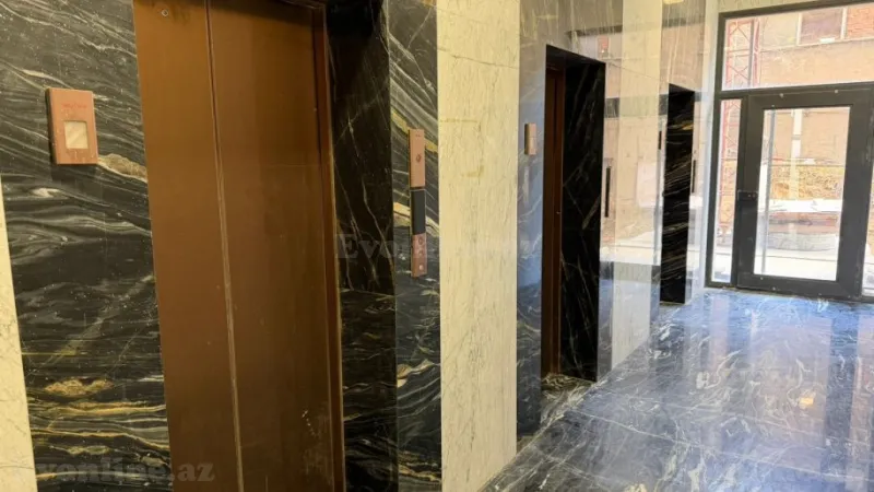 Satılır 4 otaqlı Mənzil Yeni tikili 185 m² Həzi Aslanov m. - şəkil 3