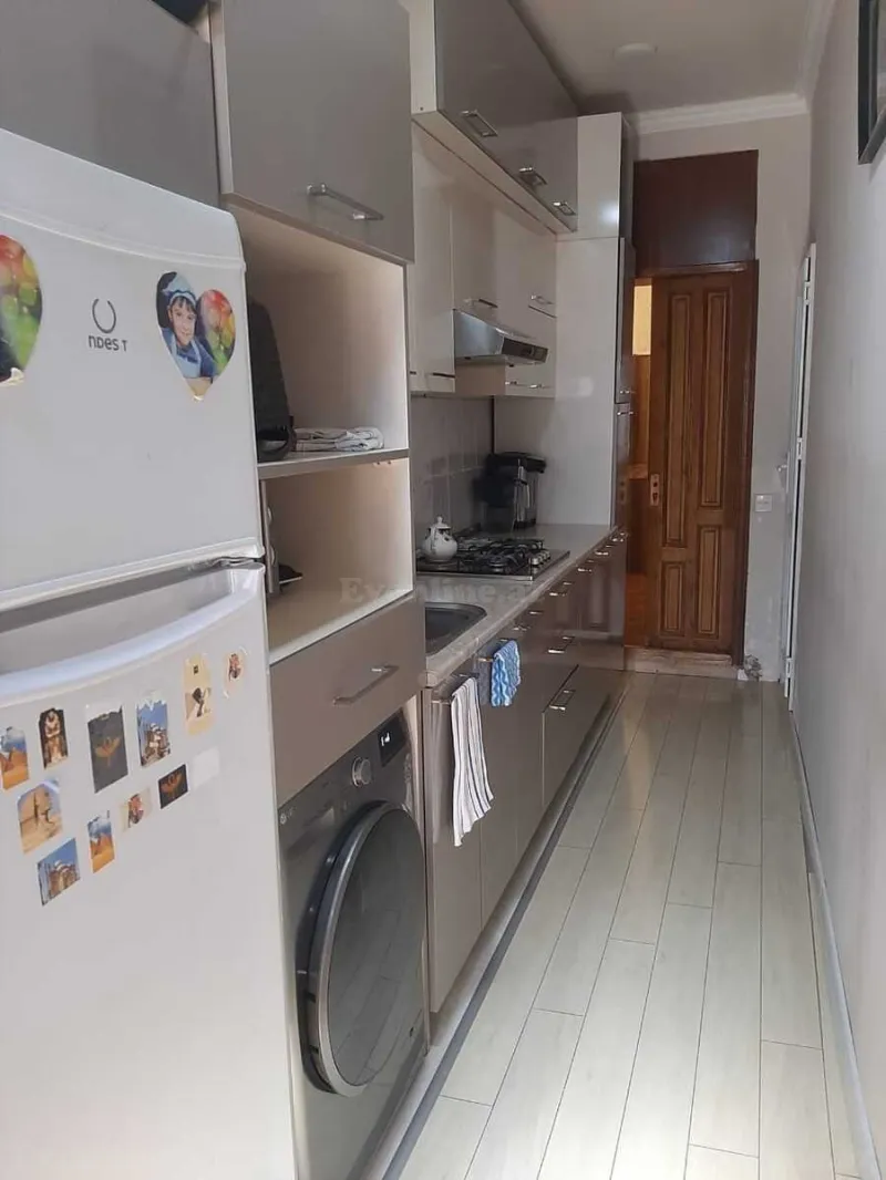 Satılır 1 otaqlı Mənzil Köhnə tikili 55 m² İçərişəhər m. - şəkil 2