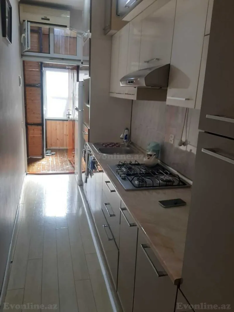 Satılır 1 otaqlı Mənzil Köhnə tikili 55 m² İçərişəhər m. - şəkil 3