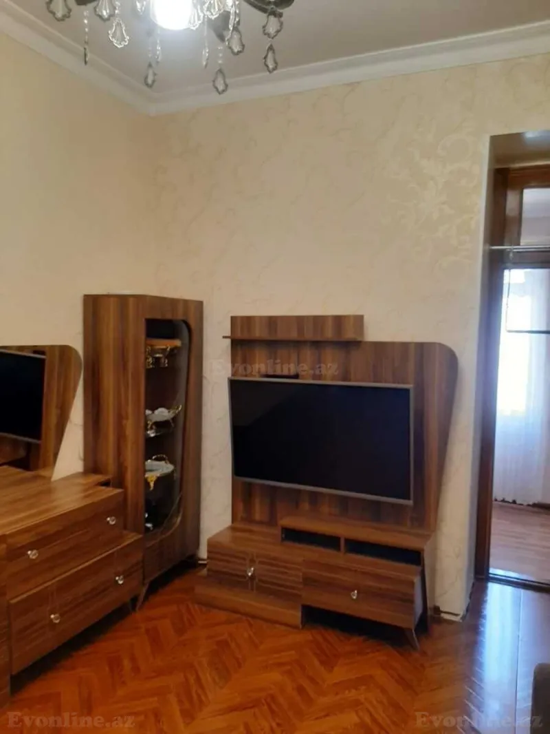 Satılır 1 otaqlı Mənzil Köhnə tikili 55 m² İçərişəhər m. - şəkil 4