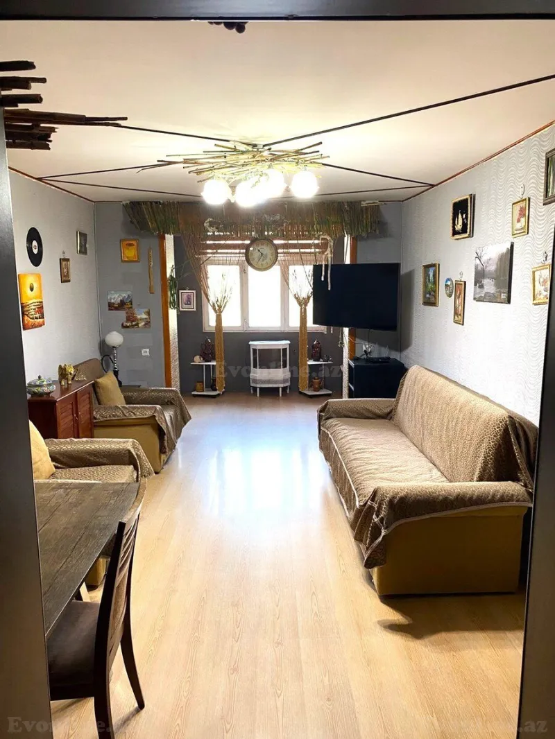 3 otaqlı Mənzil 80 m² Elmlər Akademiyası m. Satılır