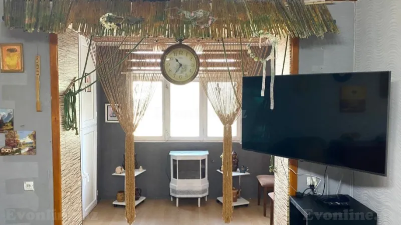 Satılır 3 otaqlı Mənzil Köhnə tikili 80 m² Elmlər Akademiyası m. - şəkil 2