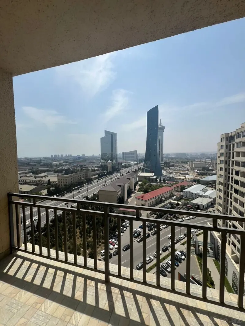 Kirayə verilir 3 otaqlı Mənzil Yeni tikili 172 m² Koroğlu m. - şəkil 8