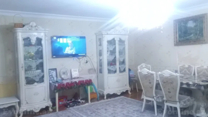 Satılır 4 otaqlı Mənzil Köhnə tikili 120 m² Nəriman Nərimanov m.