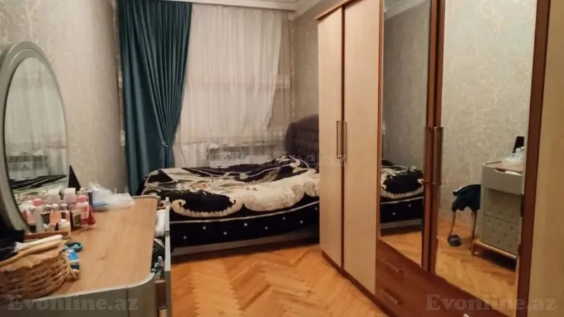 Satılır 2 otaqlı Mənzil Köhnə tikili 55 m² 4-cü mikrorayon - şəkil 3