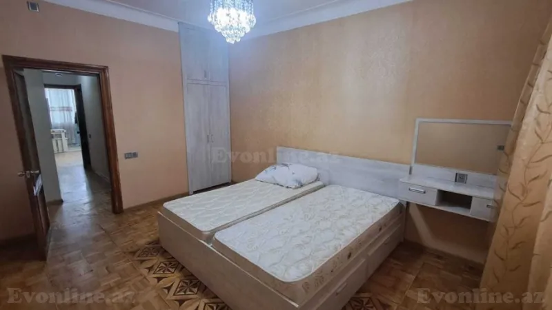 Kirayə verilir 3 otaqlı Mənzil Köhnə tikili 100 m² Yasamal - şəkil 2